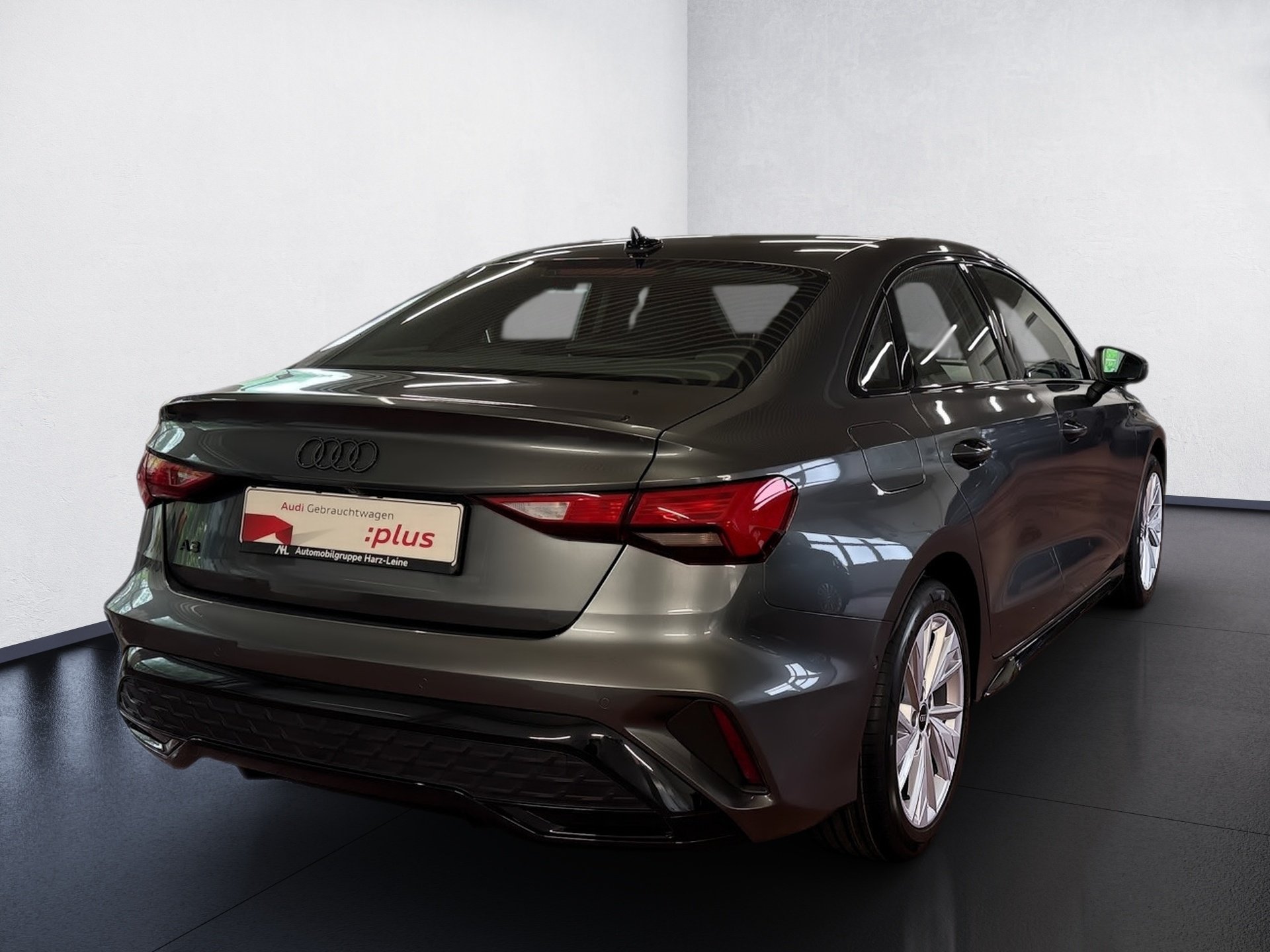A3 Limousine 30 TFSI S line S-tronic Navi ACC RFK Optik schwarz plus