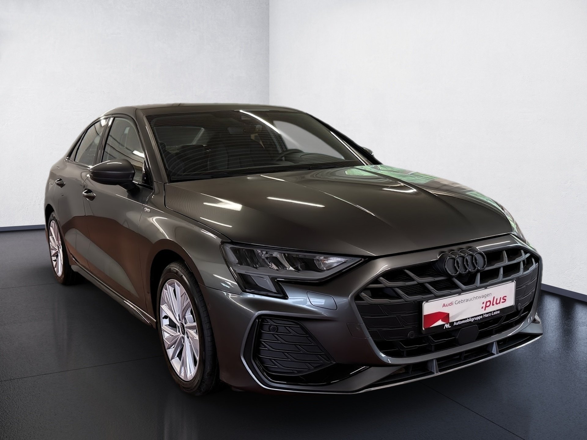 A3 Limousine 30 TFSI S line S-tronic Navi ACC RFK Optik schwarz plus