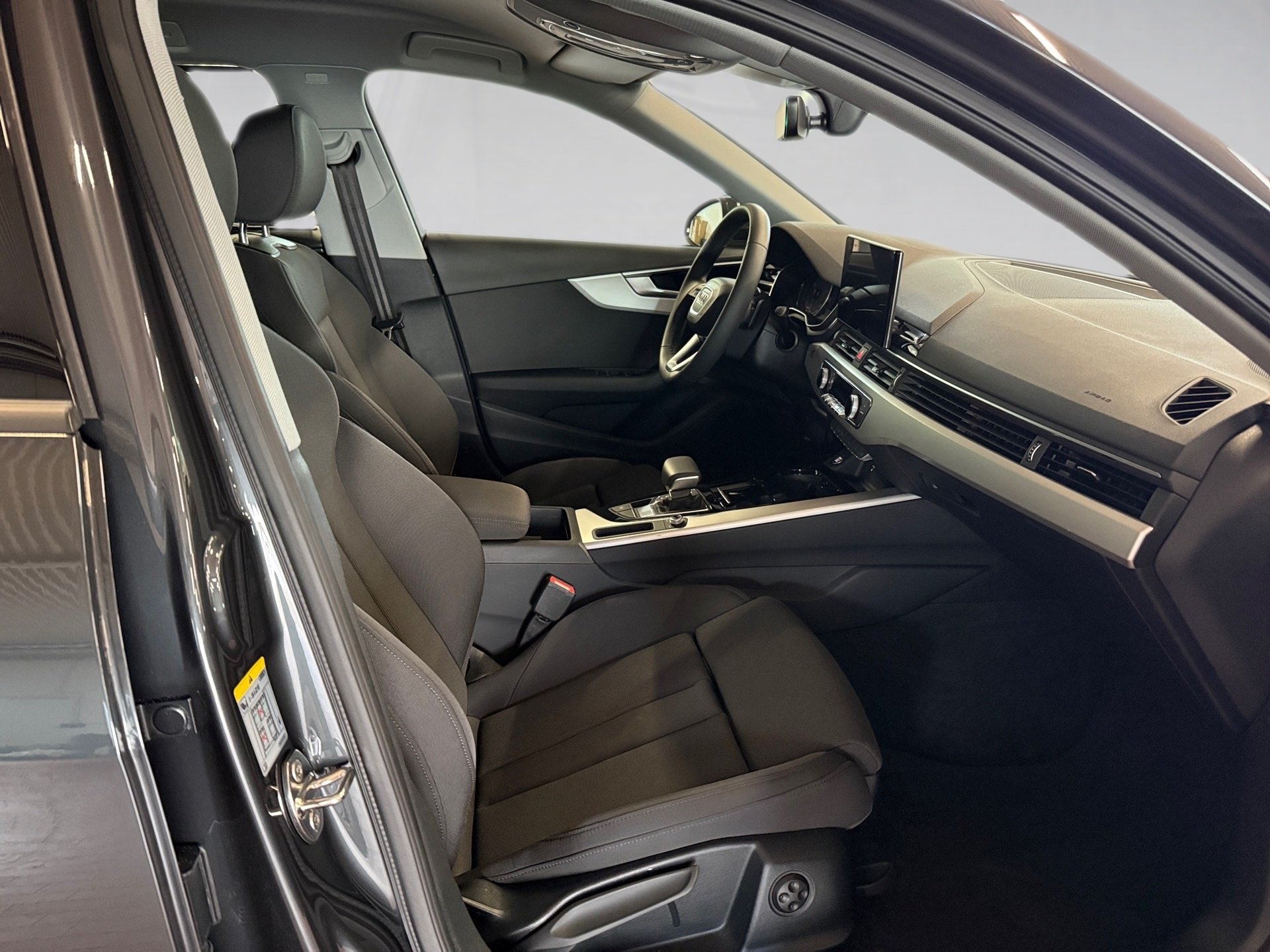 A4 Avant 30 TDI S-tronic Navi ACC Standhzg. ACC