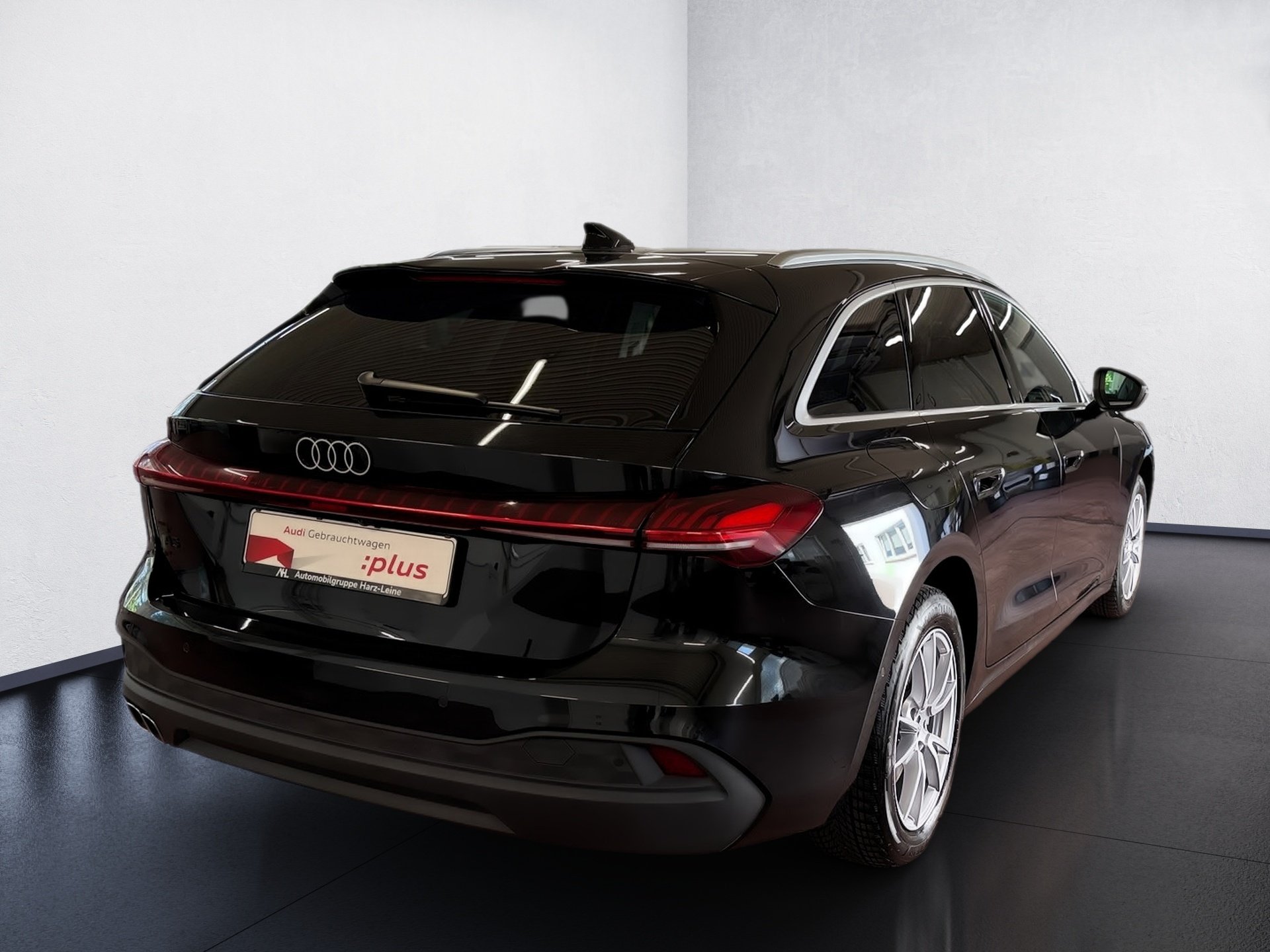 A5 Avant TDI S-tronic AHK Pano Navi ACC LED RFK