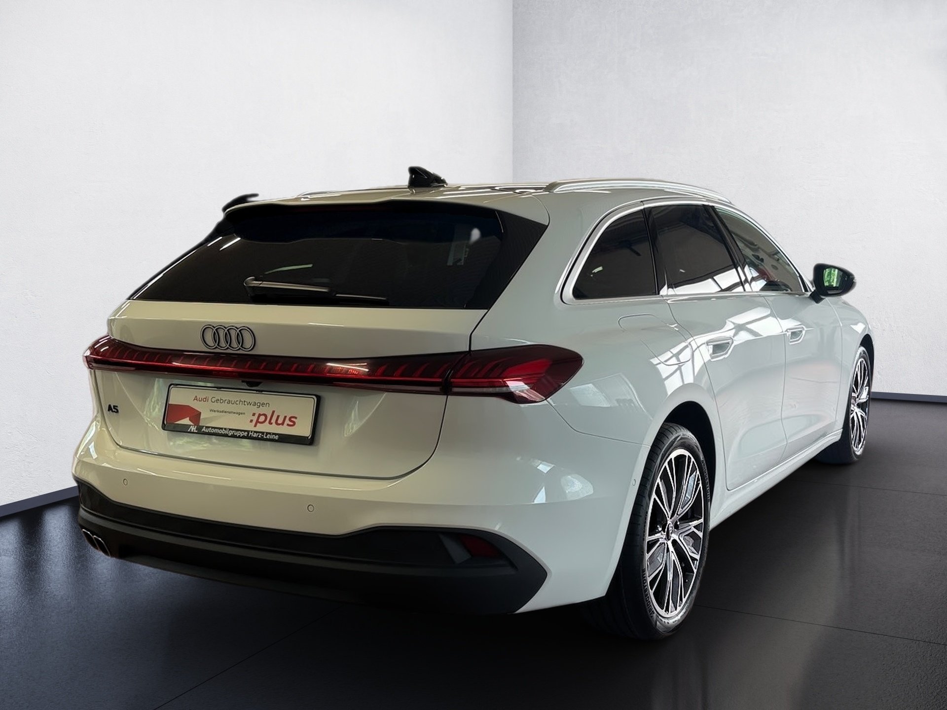 A5 Avant TDI S-tronic AHK Pano Navi ACC LED RFK