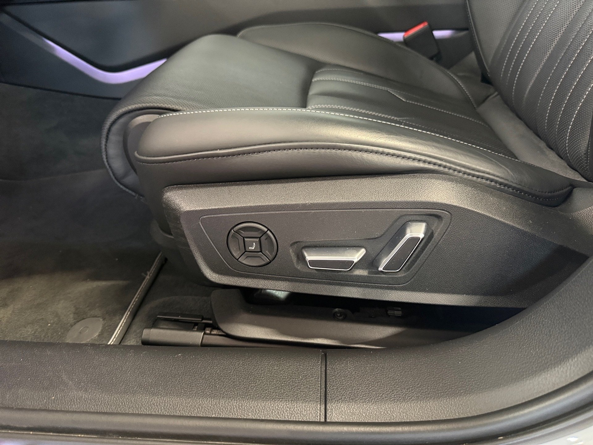 S6 Avant 3.0 TDI quattro Tiptronic Matrix HuD AHK Pano Standhzg.