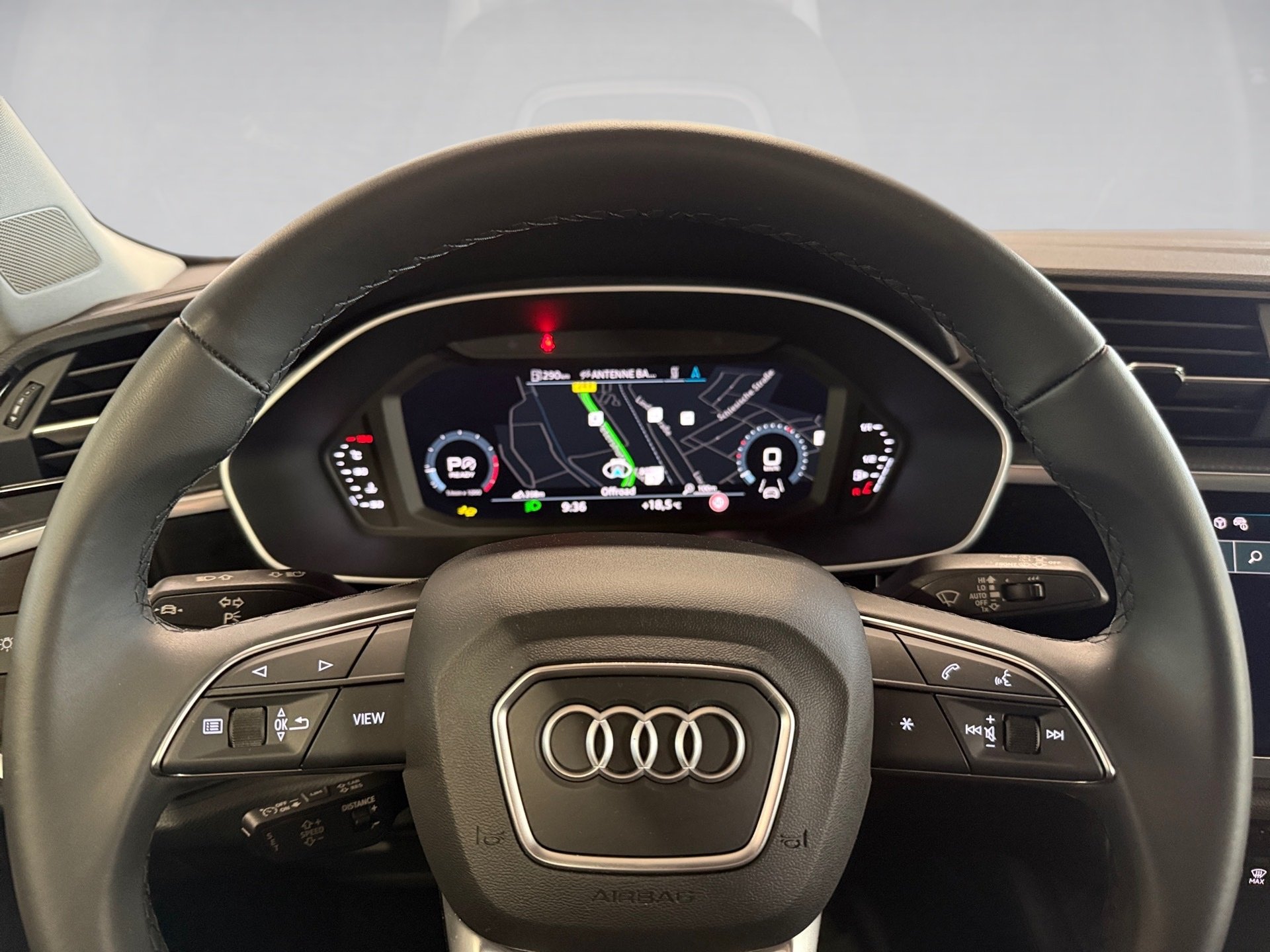 Q3 35 TFSI advanced S-tronic AHK Navi ACC LED Optik schwarz