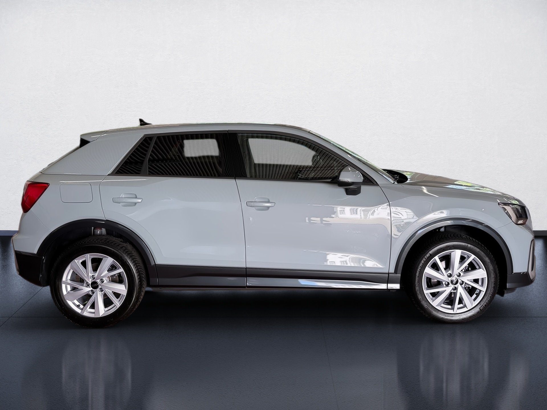Q2 35 TFSI S line S-tronic AHK Navi ACC RFK Leder