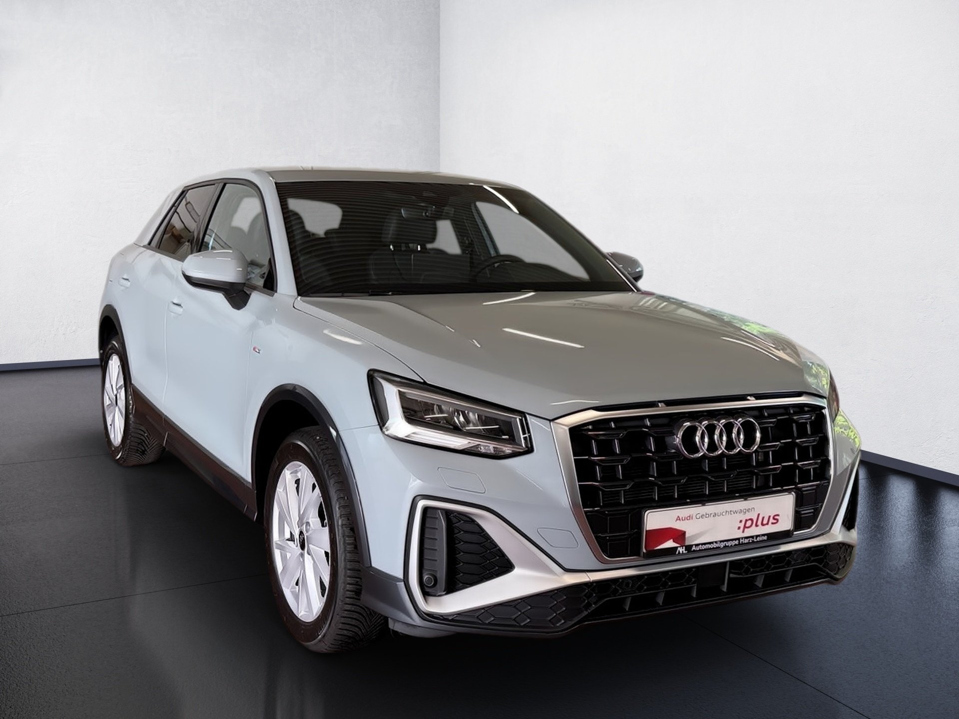 Q2 35 TFSI S line S-tronic AHK Navi ACC RFK Leder