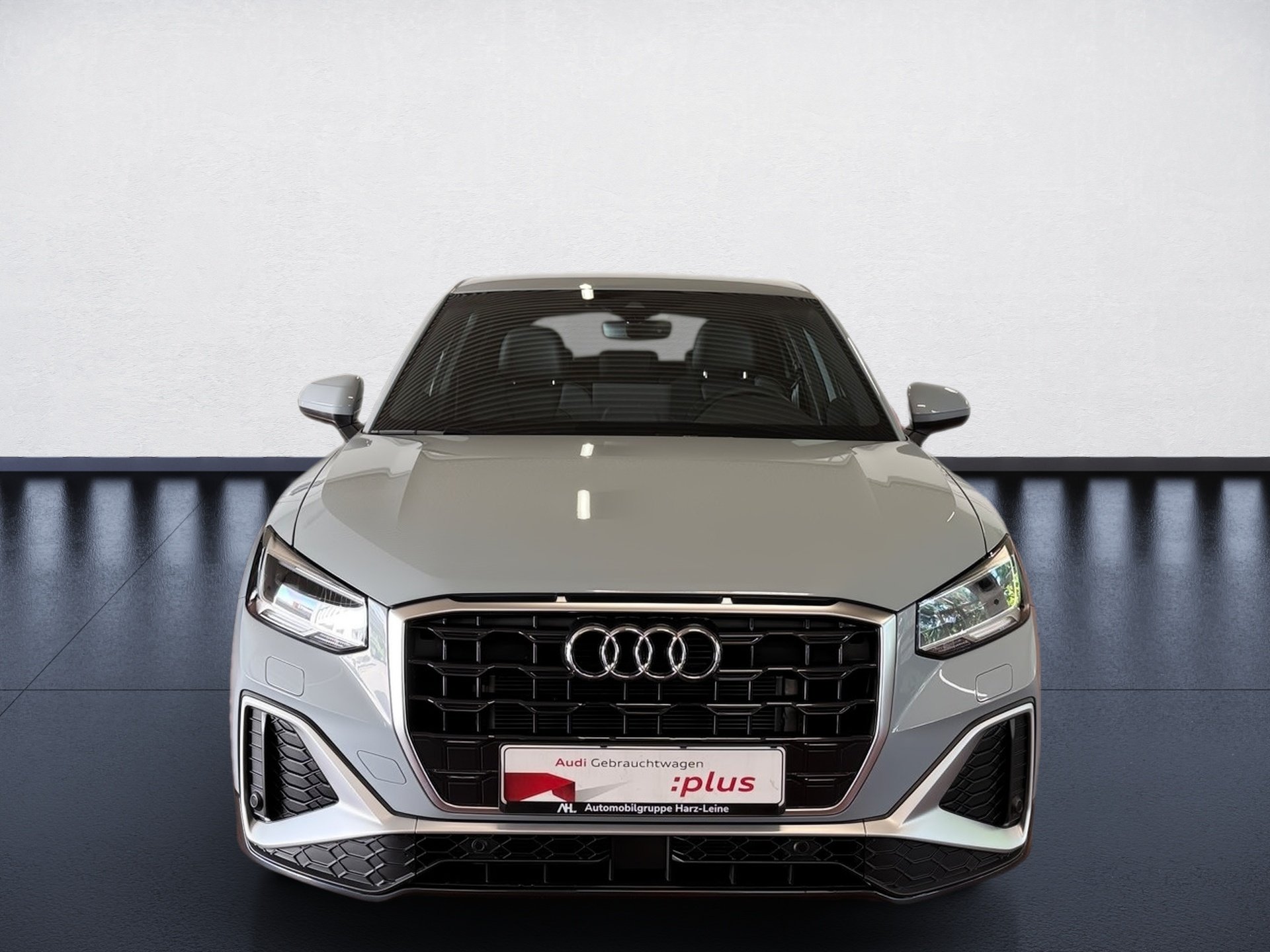Q2 35 TFSI S line S-tronic AHK Navi ACC RFK Leder