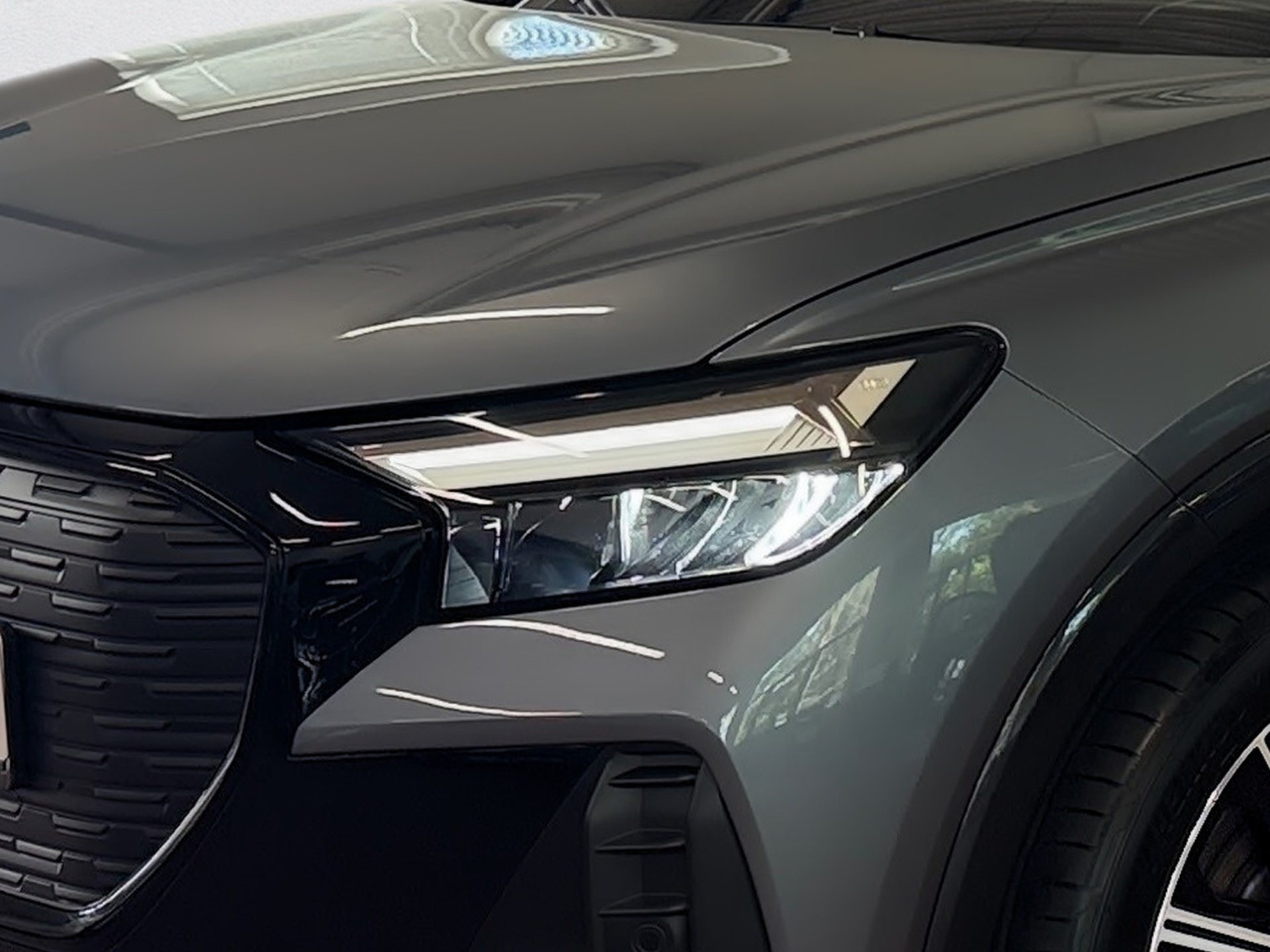 Q4 e-tron 45 quattro advanced Navi LED GRA Optik schwarz plus