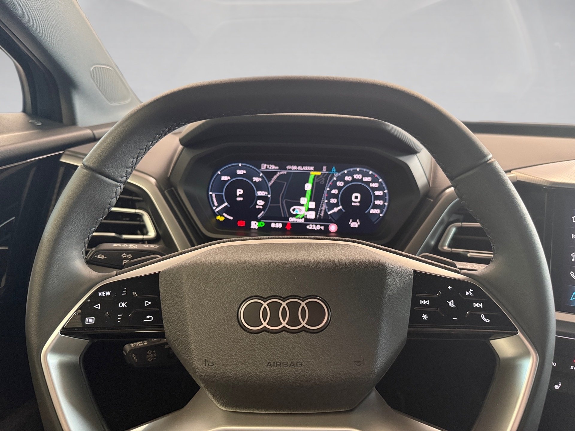 Q4 e-tron 45 quattro advanced Navi LED GRA Optik schwarz plus