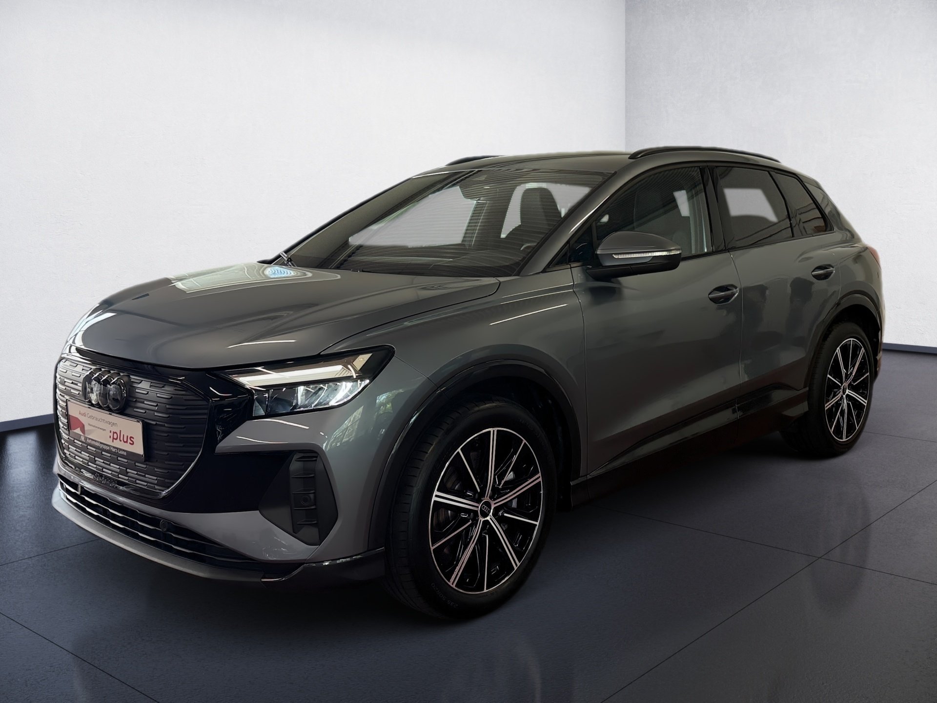 Q4 e-tron 45 quattro advanced Navi LED GRA Optik schwarz plus