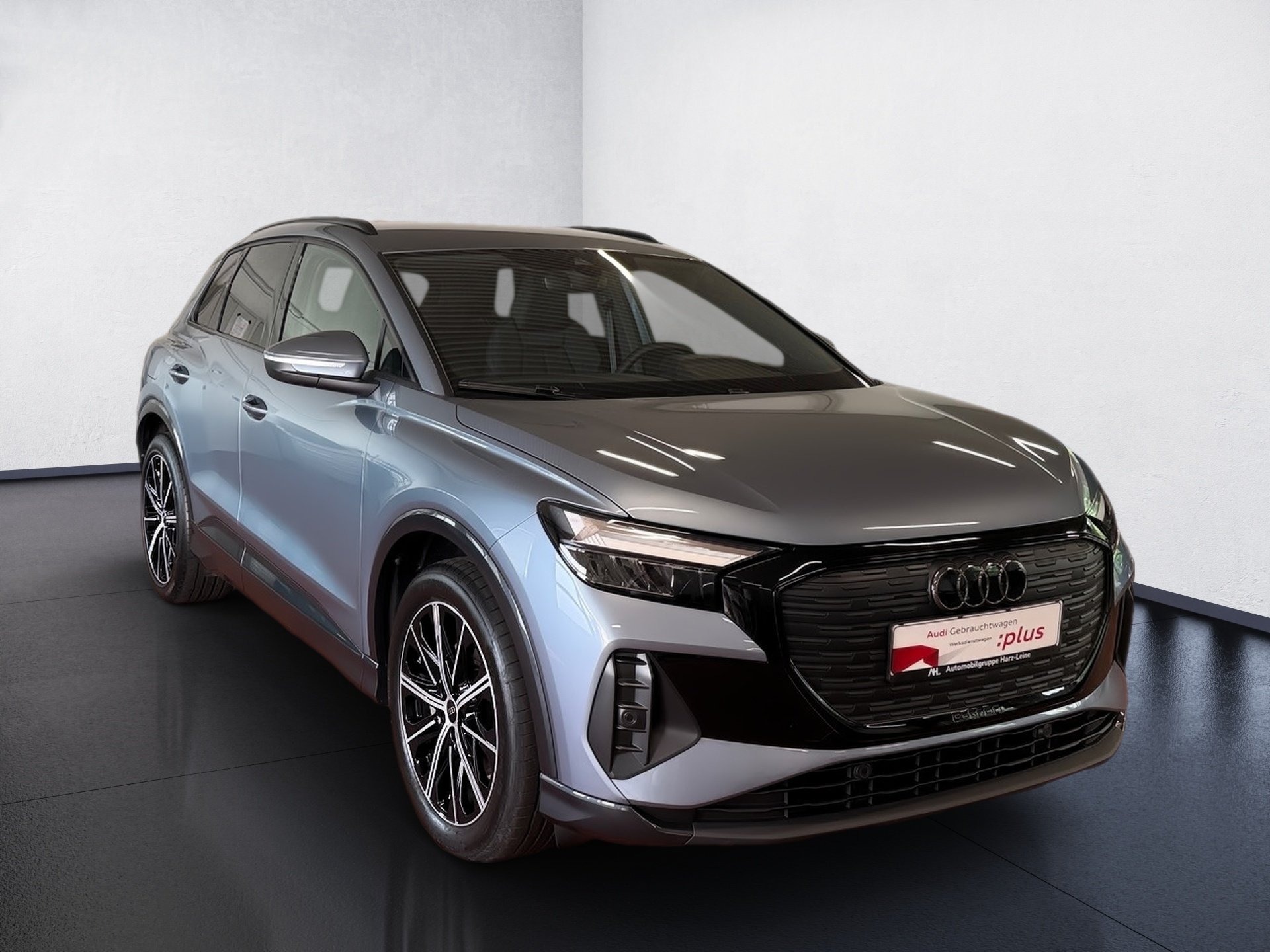 Q4 e-tron 45 quattro advanced Navi LED GRA Optik schwarz plus