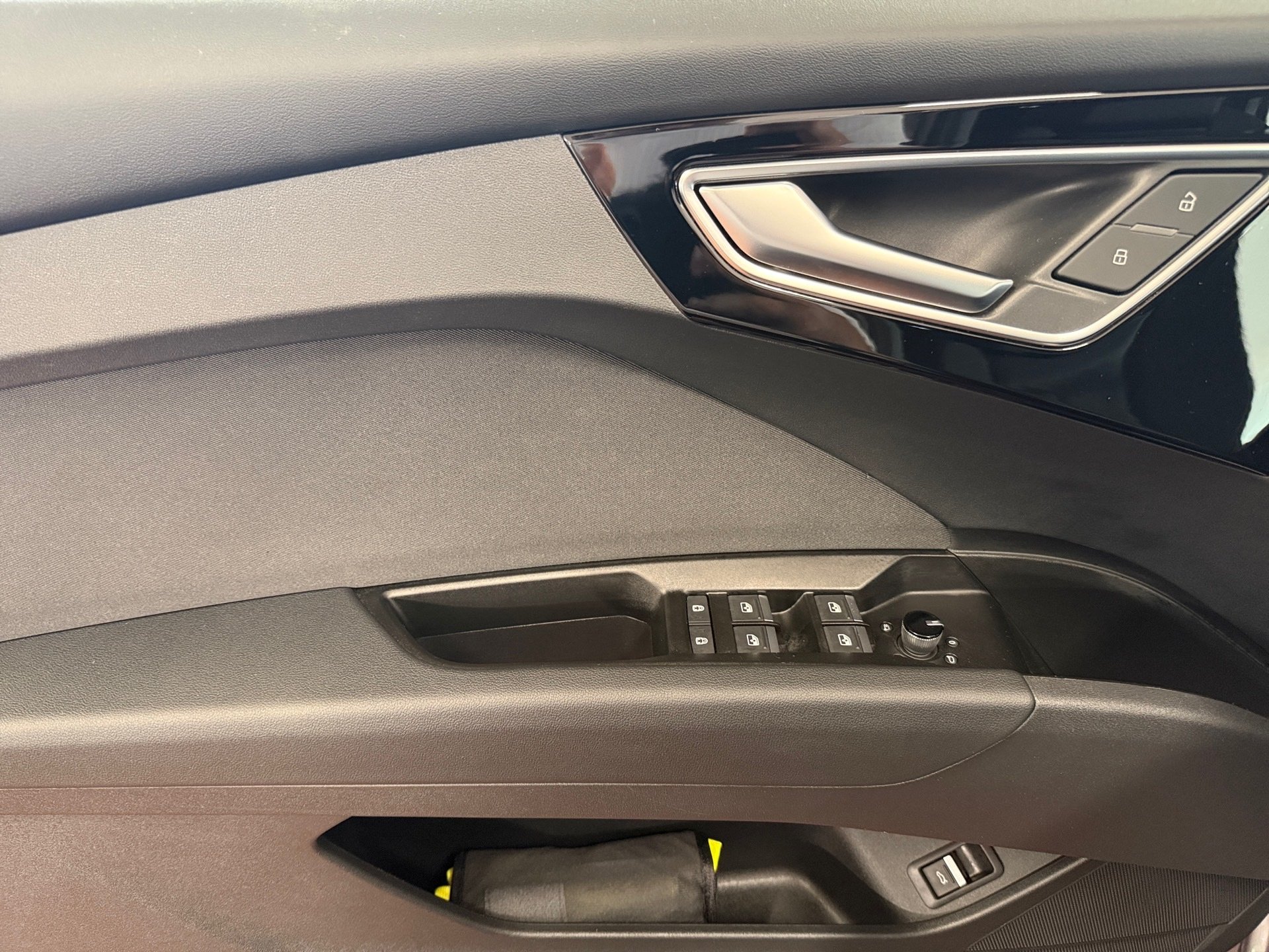 Q4 e-tron 45 Navi HuD ACC LED RFK Wärmepumpe ACC
