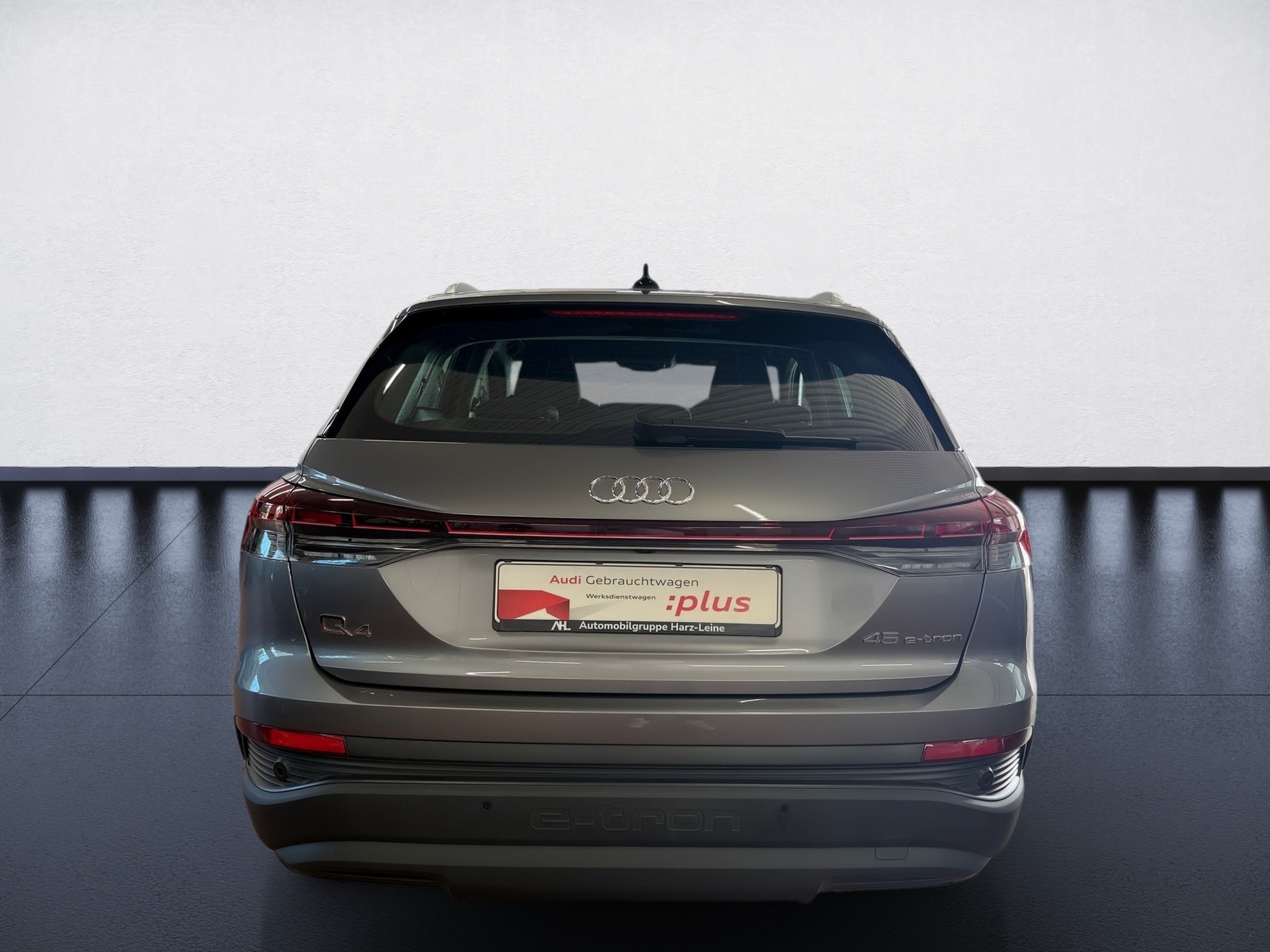 Q4 e-tron 45 Navi HuD ACC LED RFK Wärmepumpe ACC