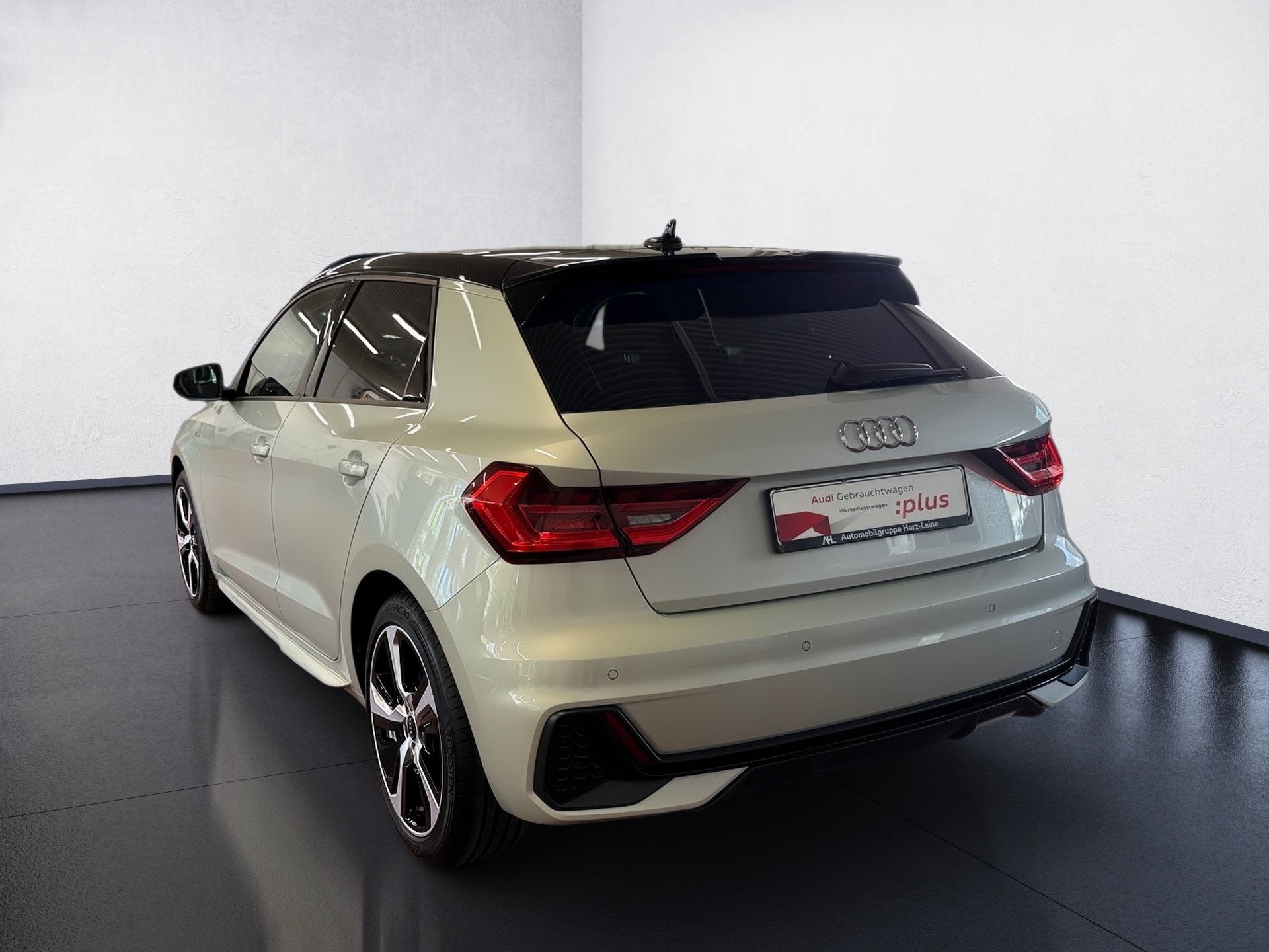 A1 Sportback 25 TFSI S line S-tronic LED Navi ACC SHZ