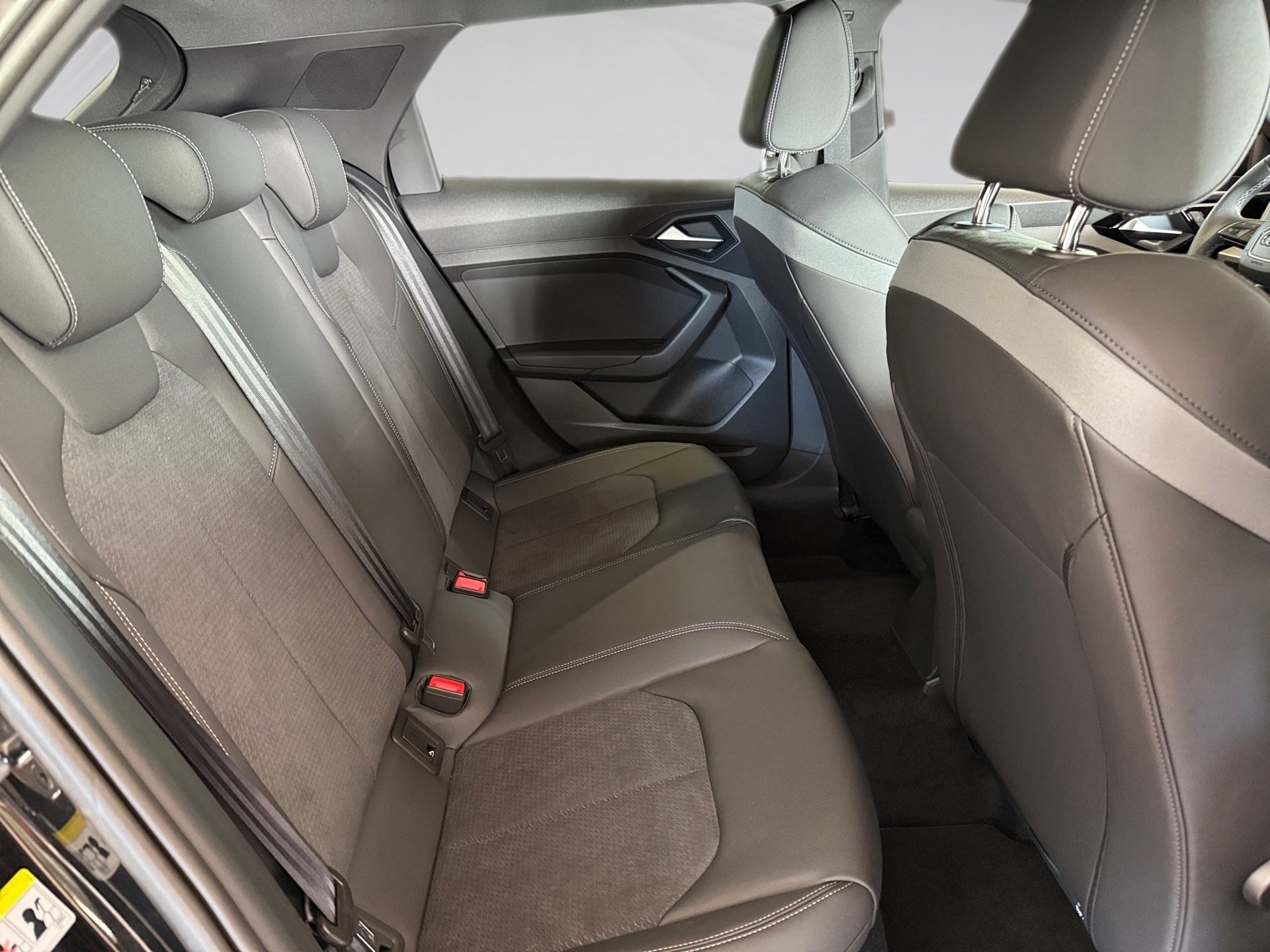 A1 Sportback 30 TFSI S line S-tronic LED Navi ACC SHZ