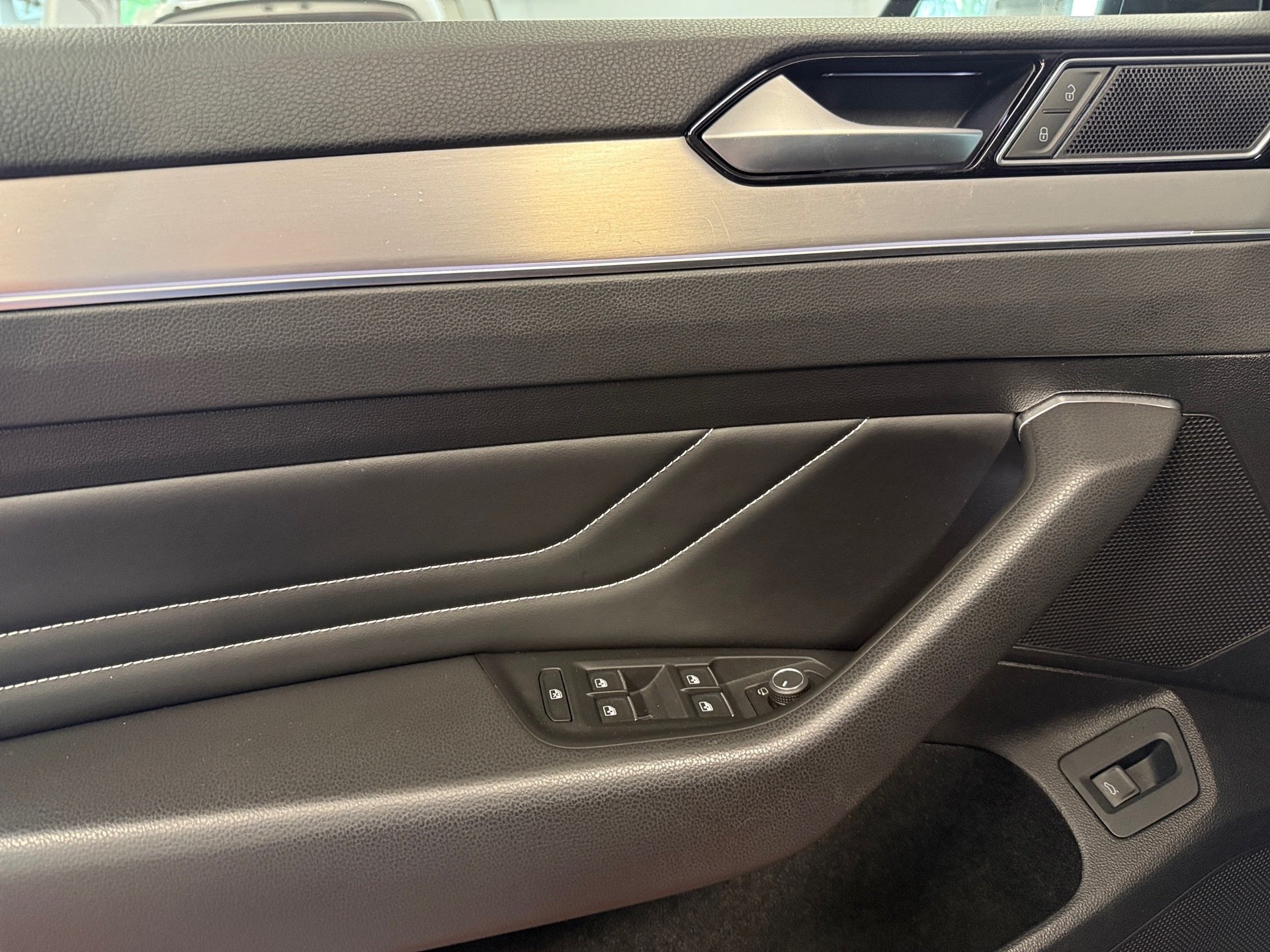 Passat Variant 2.0 TDI Elegance DSG Matrix Navi ACC AHK