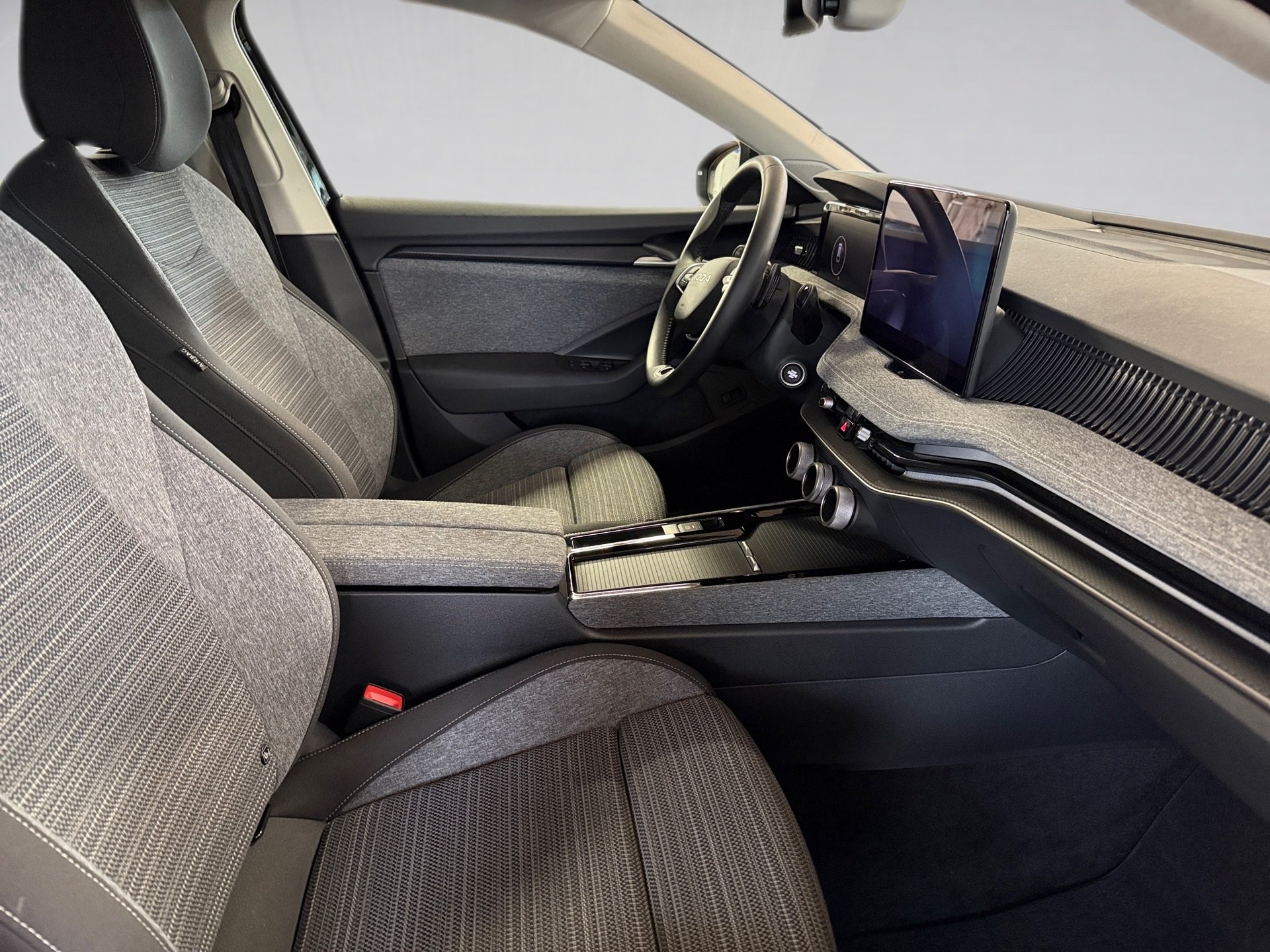 Superb Combi Selection 2.0 TDI DSG *ab sofort*