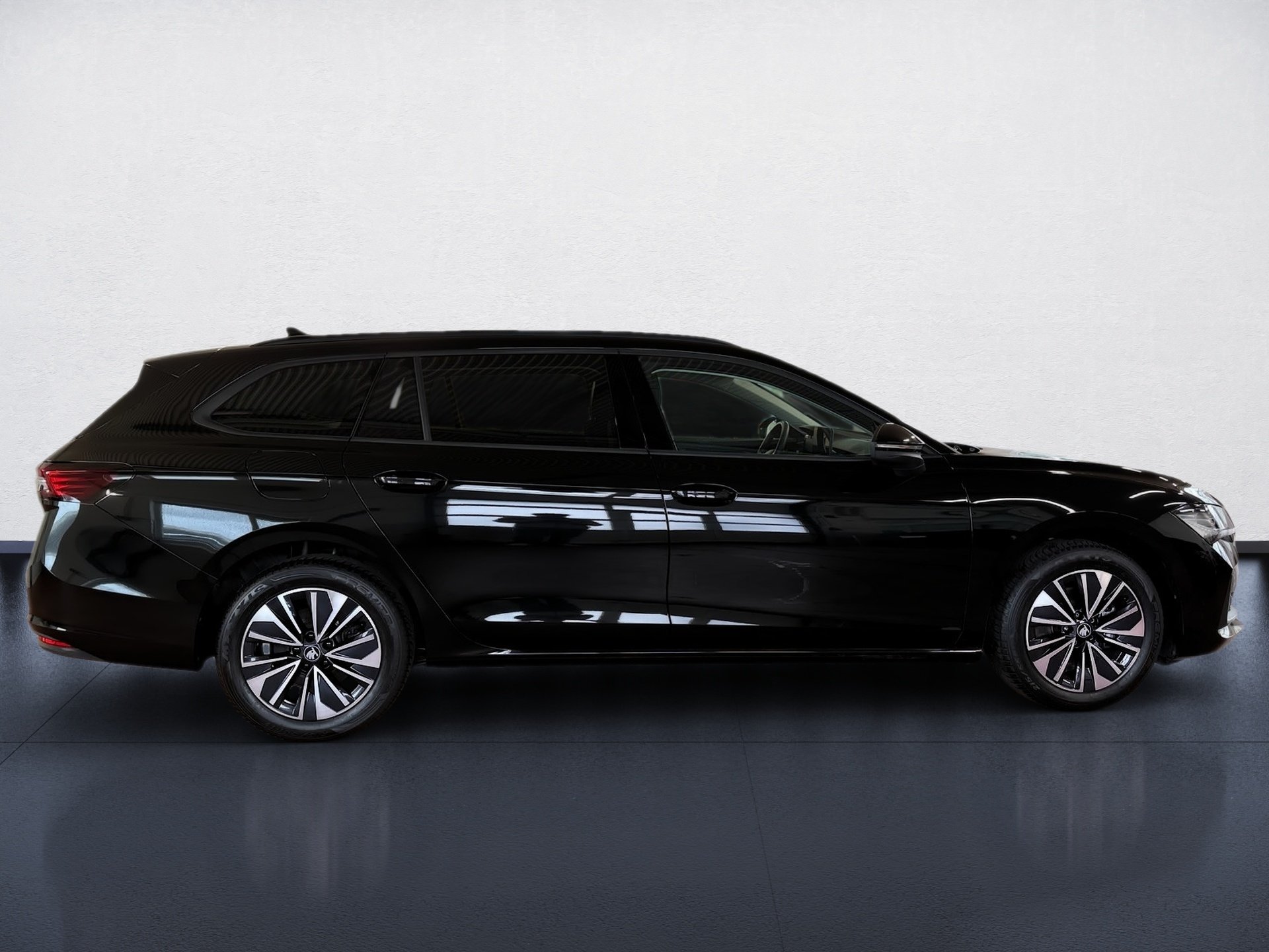 Superb Combi Selection 2.0 TDI DSG *ab sofort*