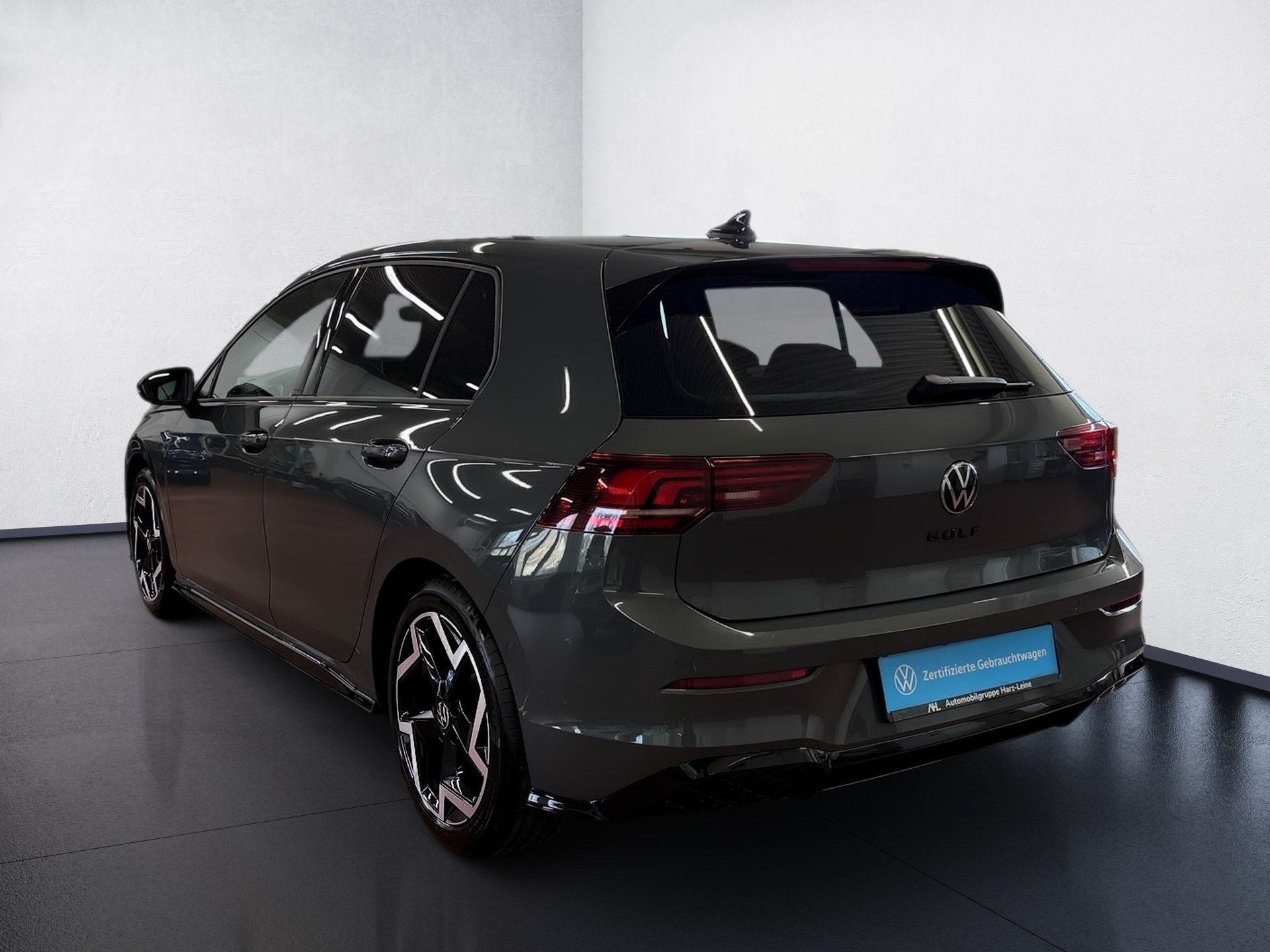 Golf 1.5 eTSI R-Line DSG BlackStyle LED ACC HuD Navi
