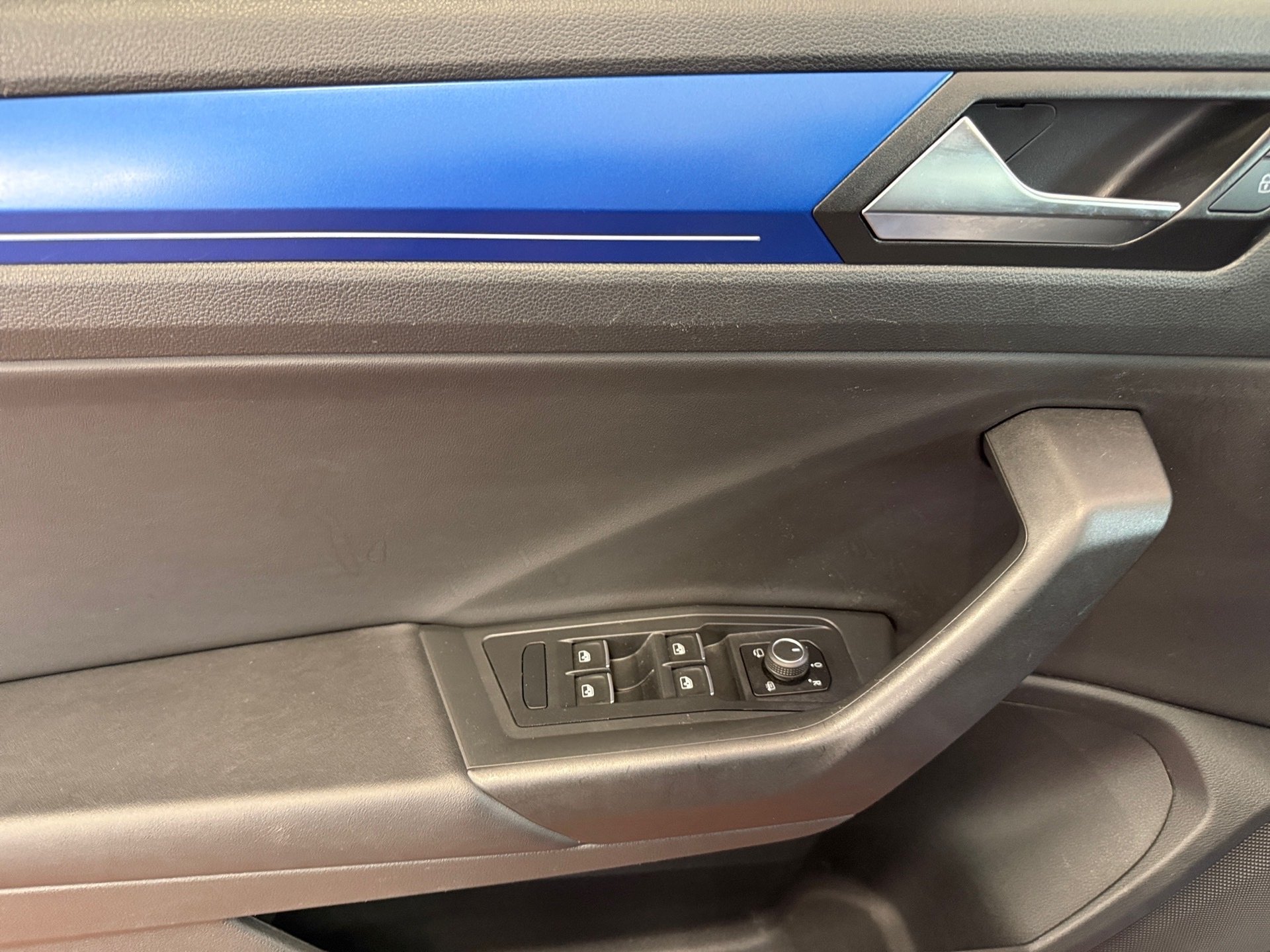 T-Roc Cabriolet 1.5 TSI R-Line DSG BlackStyle LED Navi ACC