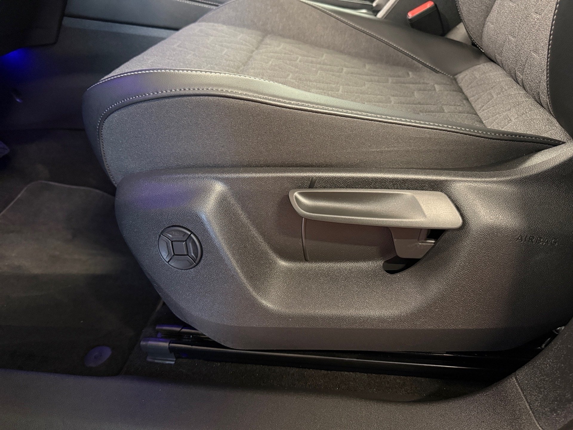 Tayron 2.0 TDI Life 4M DSG 7Sitzer HD-Matrix Navi ACC AHK